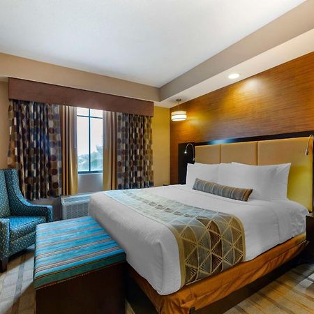 Best Western Plus Miami Executive Airport Hotel And Suites Country Walk Exterior photo