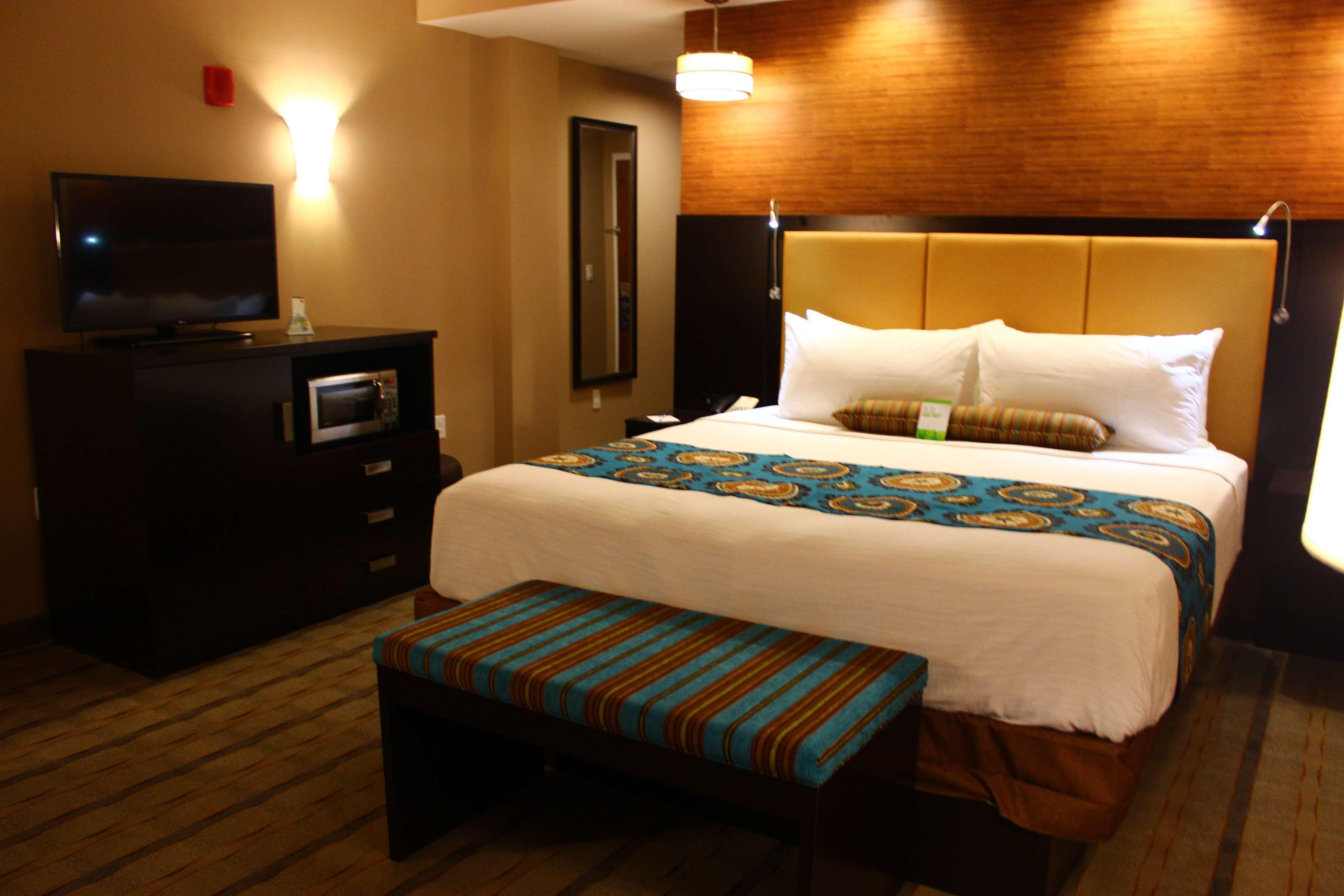 Best Western Plus Miami Executive Airport Hotel And Suites Country Walk Exterior photo